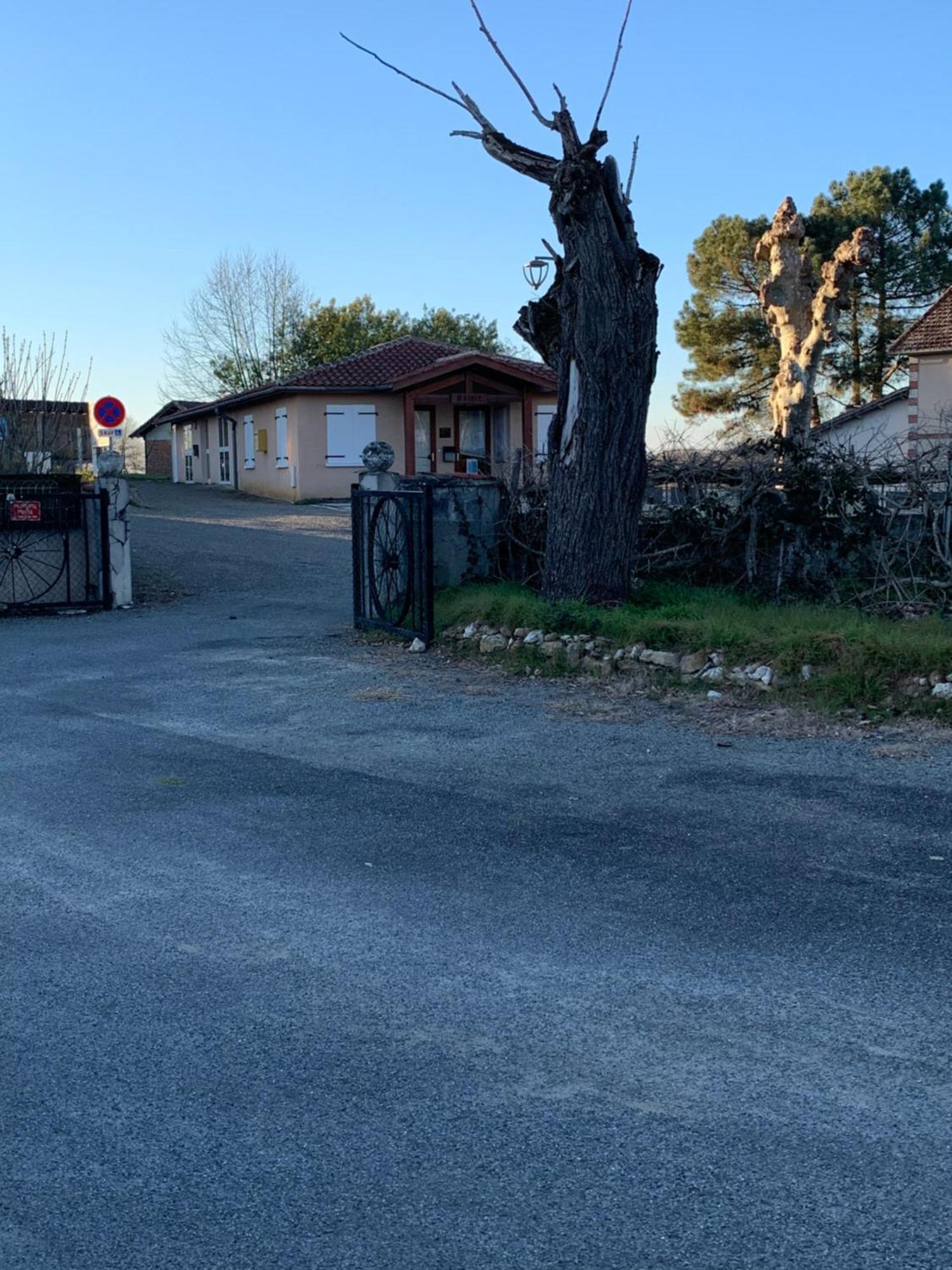 Petite Maison Dans Un Village Du Gers Sabazan Экстерьер фото